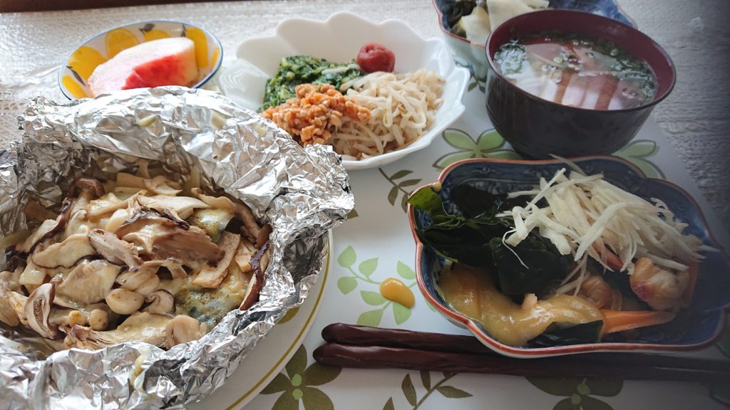 ダイエットメニュー 鯖のカレーチーズホイル焼き(玉ねぎ、キノコ)