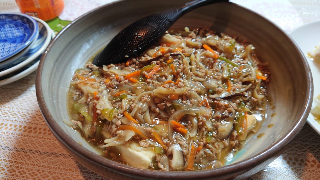 豆腐ステーキひき肉野菜あんかけ