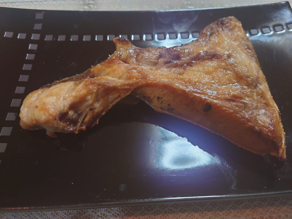 ブリかまの塩焼き